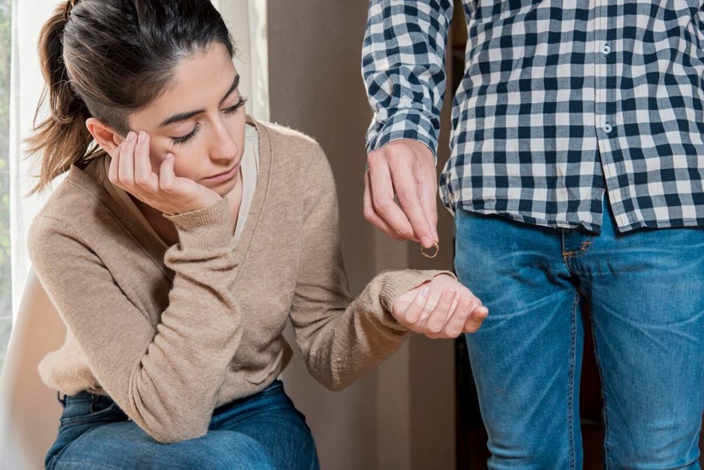 leaving marrige divorce